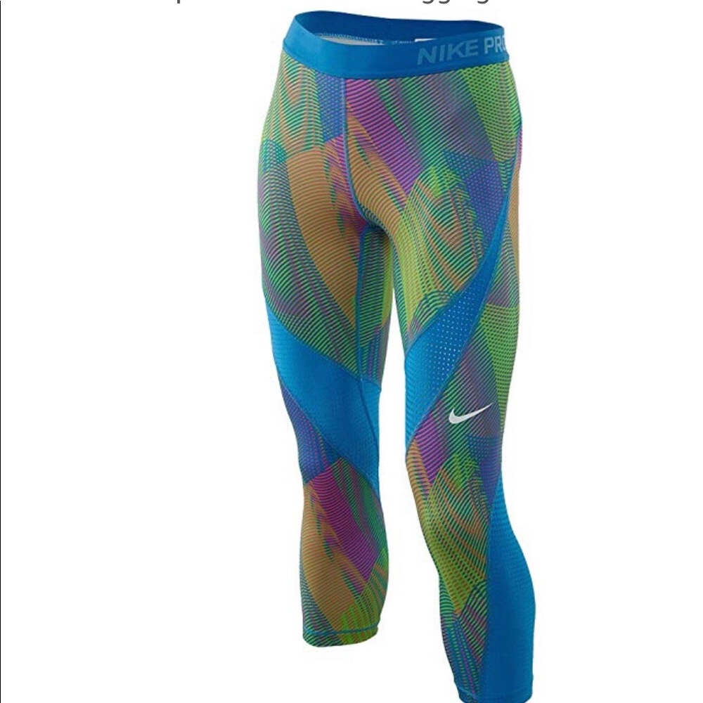 Nike Pro Hypercool frequency training capri XS